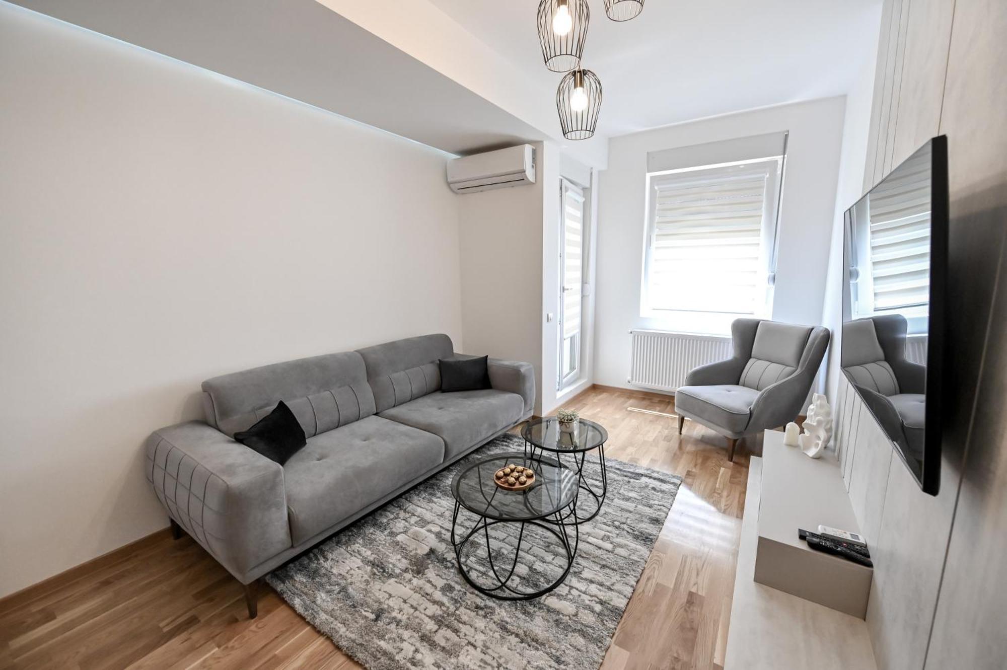 Porto Lux Apartment Arandelovac Exterior photo